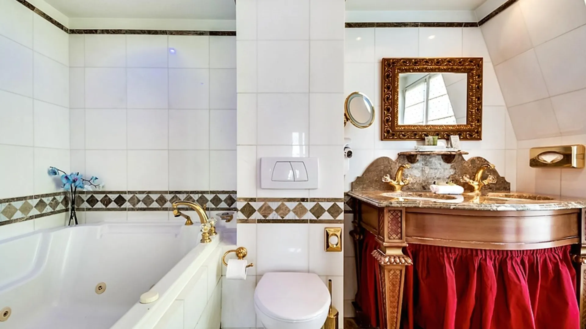 La Villa Royale Paris Otel